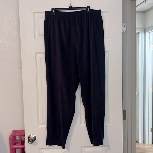 WOMEN’S PURPLE POLYESTER SPANDEX PANTS : SIZE 18W - Picture 1 of 2